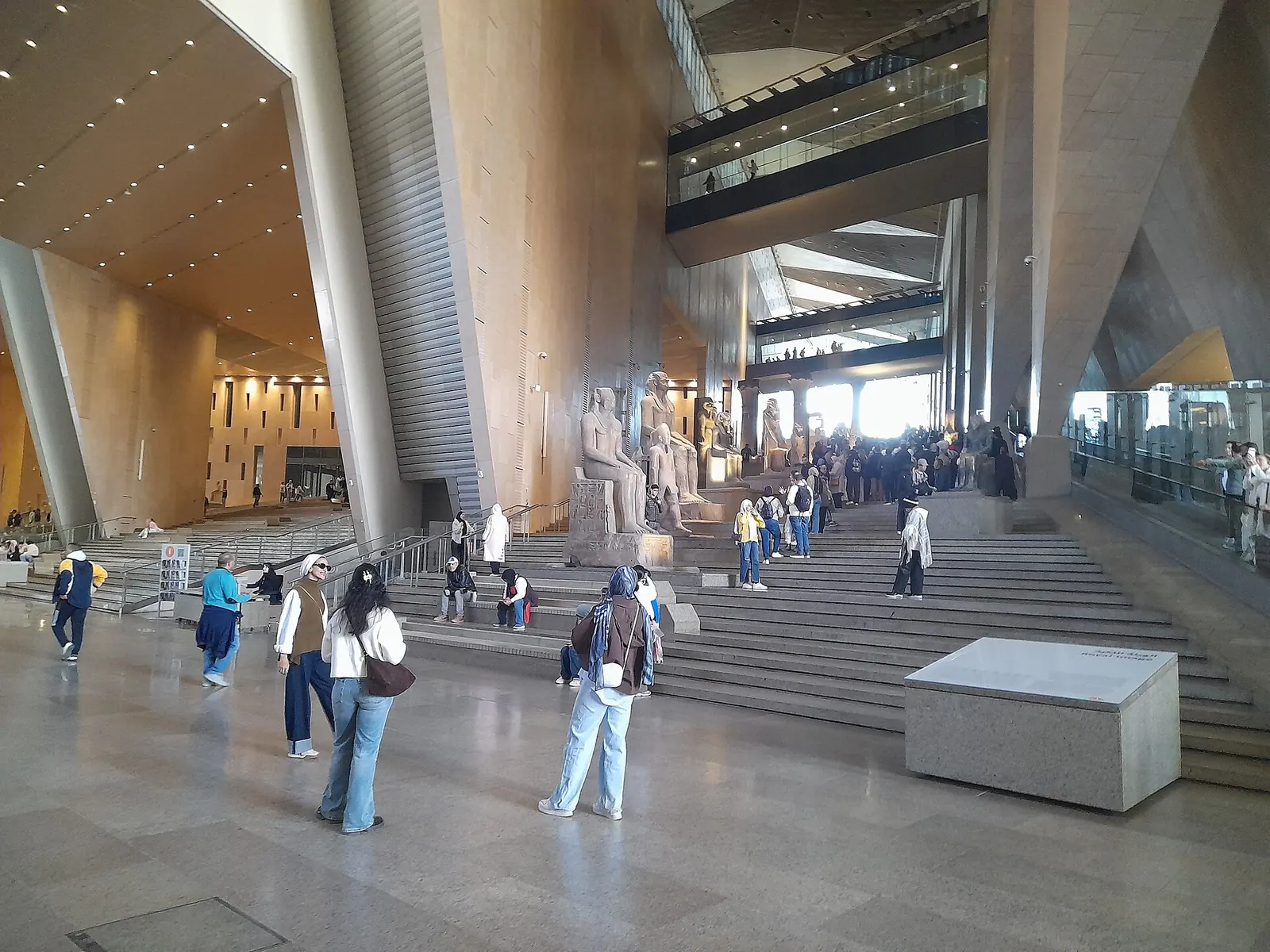 Egyptian museum context for an animal-representation trail